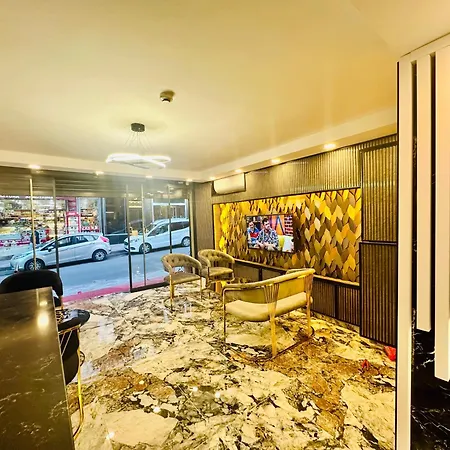 Crowned Exclusive 2*