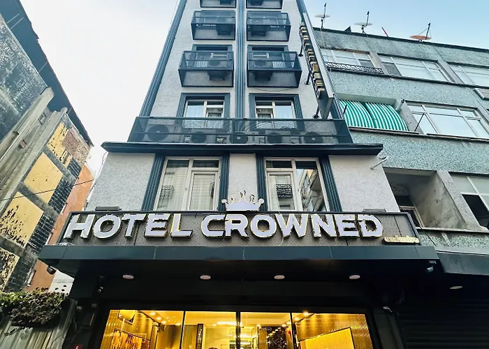 Crowned Exclusive Hotel 2*