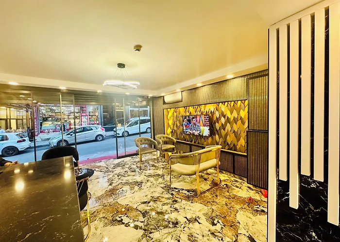 Crowned Exclusive Istambul