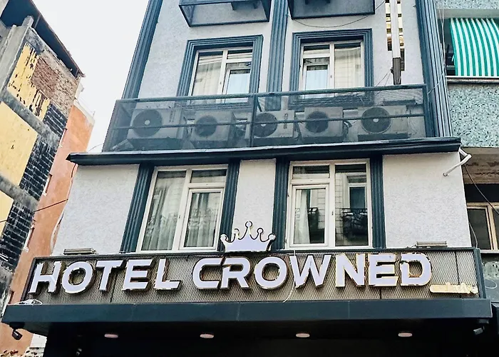 Crowned Exclusive 2*