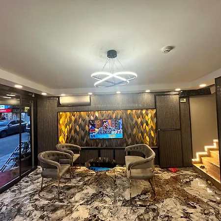 Crowned Exclusive Istambul