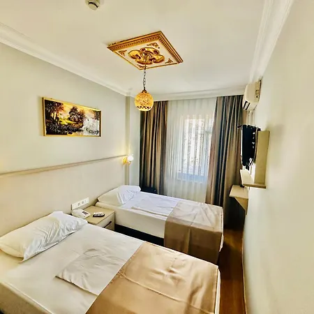 Crowned Exclusive 2* Estambul