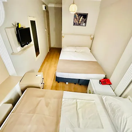Crowned Exclusive 2* Istambul
