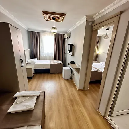 Crowned Exclusive 2* Isztambul