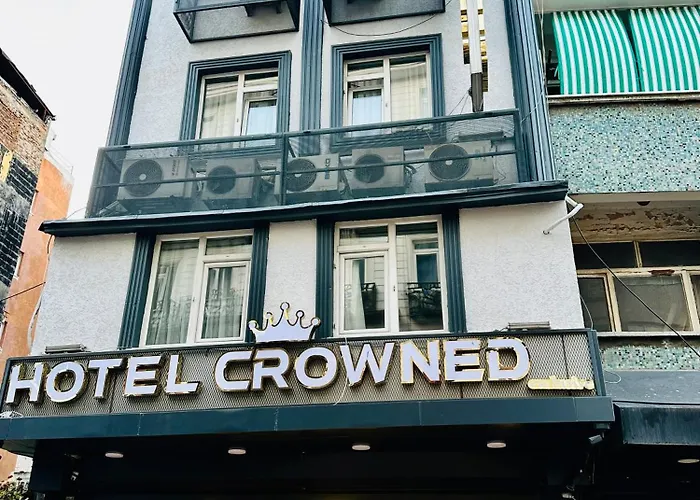 Crowned Exclusive 2*