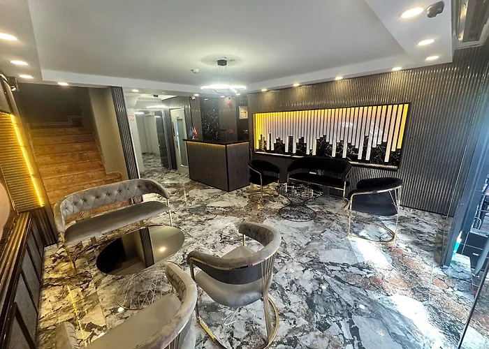 Hotel Crowned Exclusive 2*