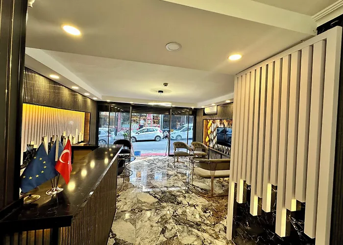 Hotel Crowned Exclusive 2*