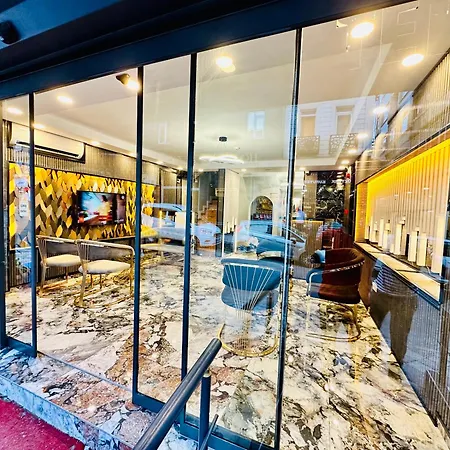 Crowned Exclusive İstanbul