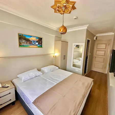 Crowned Exclusive İstanbul